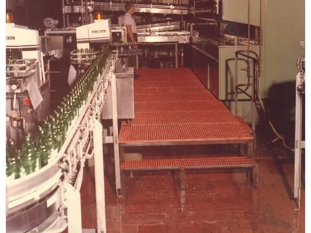 FRP grating platform over a beverage bottling and filling line