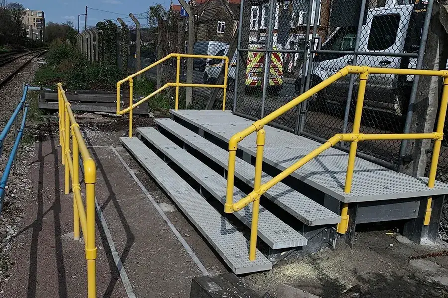 Marine jetty FRP grating walkway